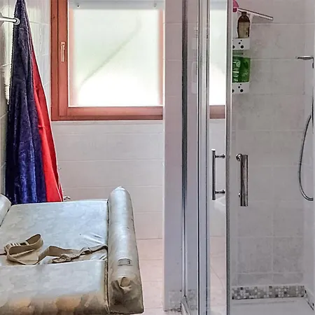 Appartement 3 Bedroom Stunning In Su
